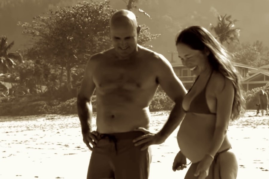 Kelly Slater vai ser pai novamente aos 54 anos