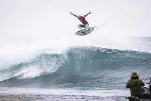 Quem voou mais alto na perna australiana do CT, Gabriel Medina ou Ítalo Ferreira?