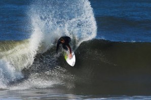 Salvador Couto é um dos surfistas que estará presente na Azores Wave Week 2016.
