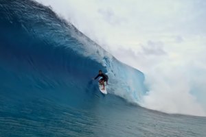 JOHN JOHN FLORENCE E IAN WALSH APANHAM CONDIÇÕES DE SONHO EM EL NIÑO