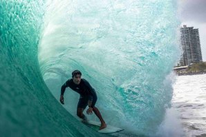 SHOWREEL MOSTRA-NOS A VISÃO CINEMATOGRÁFICA DO SURF DE BILLY LEE-POPE