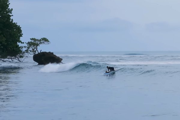 John John Florence descobre, com a sua familia, ondas perfeitas a Sul de Cuba