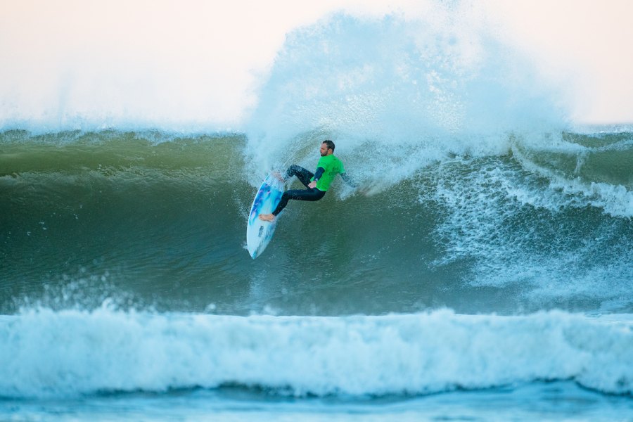 Frederico Morais brilha na Ericeira, Kika Veselko eliminada e Ryan Kainalo garante CT 2027