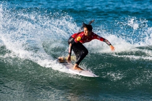 Teresa Bonvalot é uma das surfistas lusas presente na perna australiana do QS. 
